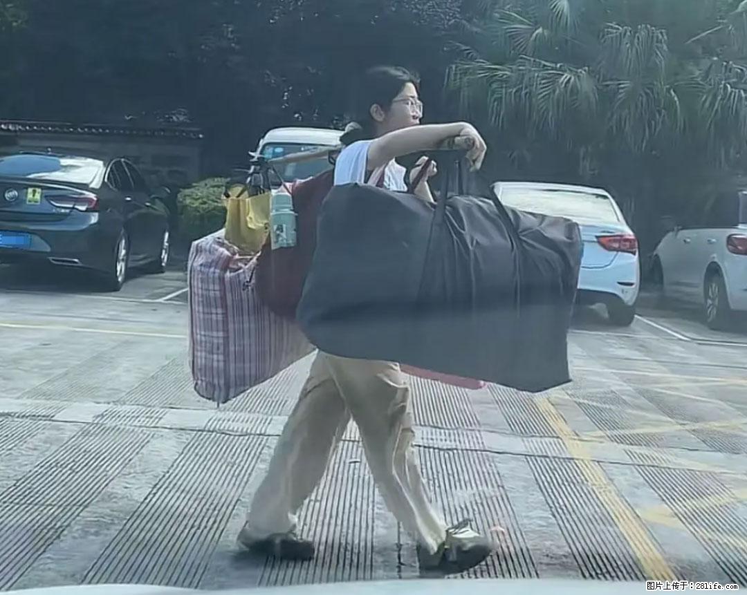 全网追的“扁担女孩”，找了一份暑假工，时薪12元 - 乌兰察布生活资讯 - 乌兰察布28生活网 wlcb.28life.com